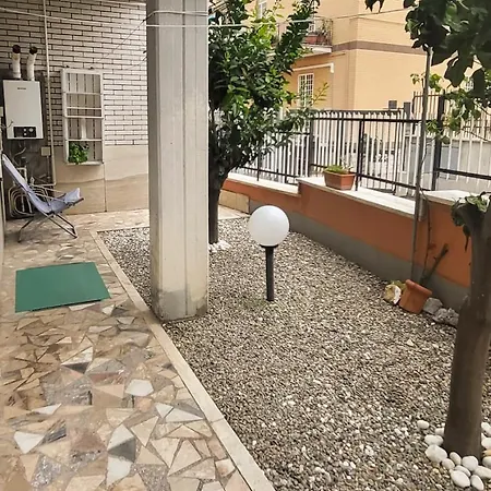 3 Sisters House Apartment *